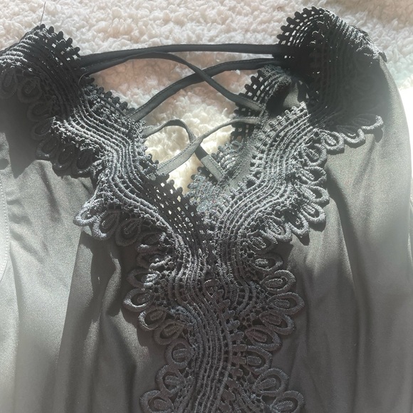 Lace Black Tank Top - Picture 2 of 6